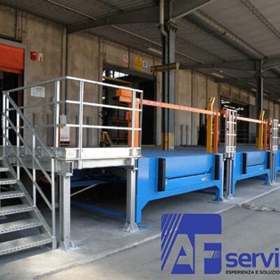 banchina-di-carico-bologna-reggio-emilia|baia-per-lo-scarico-carico-reggio-emilia|banchina-carico-camion-su-misura-autoportante|banchina-carico-camion-su-misura-reggio-emilia|banchina-di-carico-su-misura-bologna|progettazione-banchina-di-carico-bologna|progettazione-di-banchina-di-carico-su-misura-bologna|realizzazione-per-baie-ribalte-reggio-emilia|soluzioni-in-carpenteria