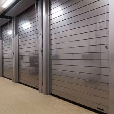 serrande-coibentate-per-celle-frigorifere-bologna-modena|serrande-spiral-80-cold-room-modena|serrande-coibentate-per-refrigerazione-industriale-bologna|elevata-rapidita-di-esercizio|serrande-coibentate-per-celle-frigo-modena|temperature-estreme-rigide|kit-di-riscaldamento-su-motore